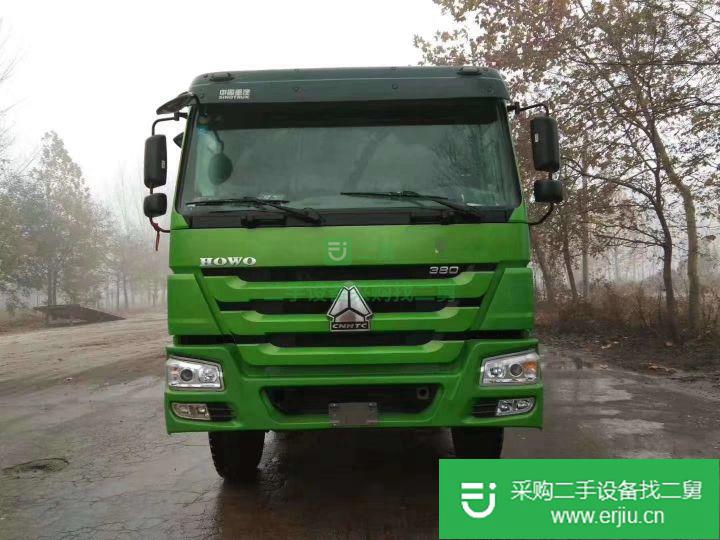 山東出售二手豪沃自卸車，國五排放 大箱5.8米高1.5米