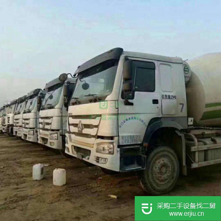 山東出售二手國四豪沃攪拌車