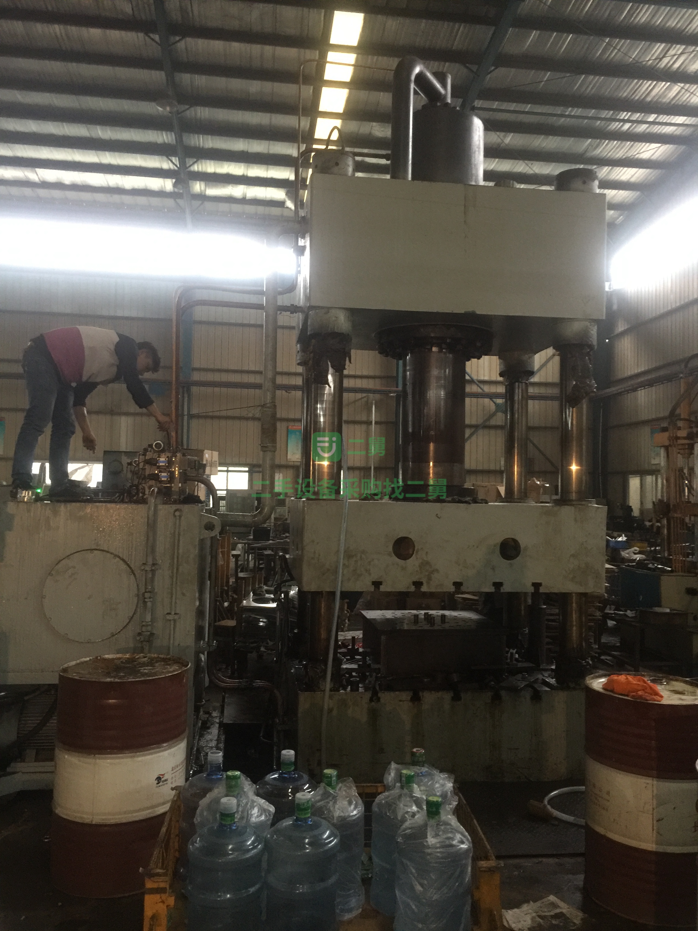 廣東出售二手湖洲機(jī)床廠油壓機(jī)500噸