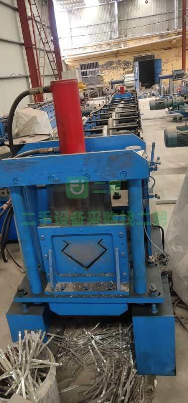 急售全新快拼房機械，一套吊頭模具