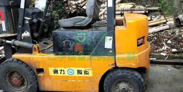 出售一臺8成新二手叉車
