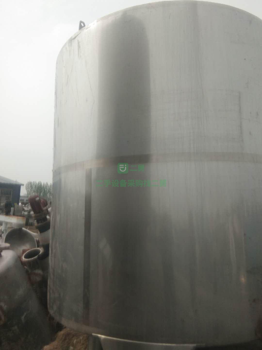 出售上海普麗盛三環食品公司的8000L?的CIP熱水罐一個