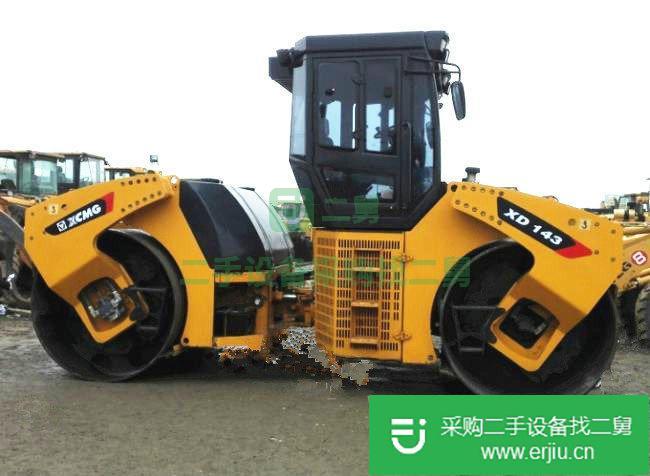 出售壓路機 (徐工膠輪雙鋼輪鐵三輪)
