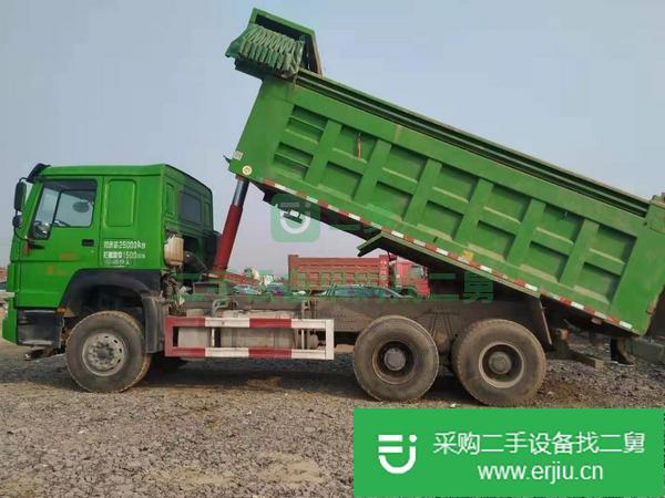 出售18年豪沃國五380馬力直角型5.8--1.5米自卸車