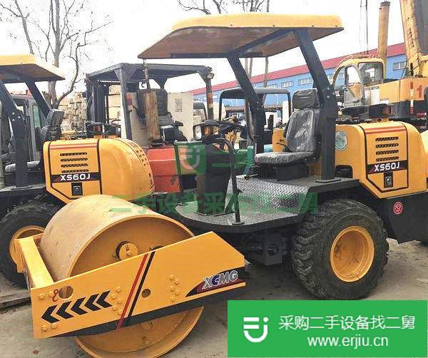 新疆出售二手壓路機九成新