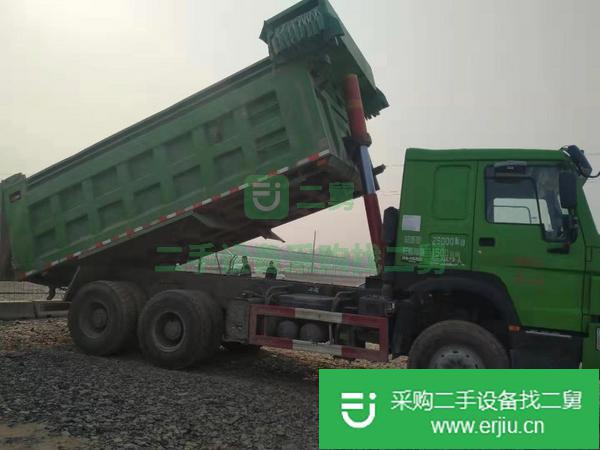 出售18年豪沃國五380馬力直角型5.8--1.5米自卸車