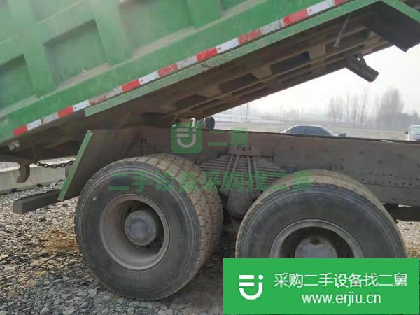 出售18年豪沃國五380馬力直角型5.8--1.5米自卸車