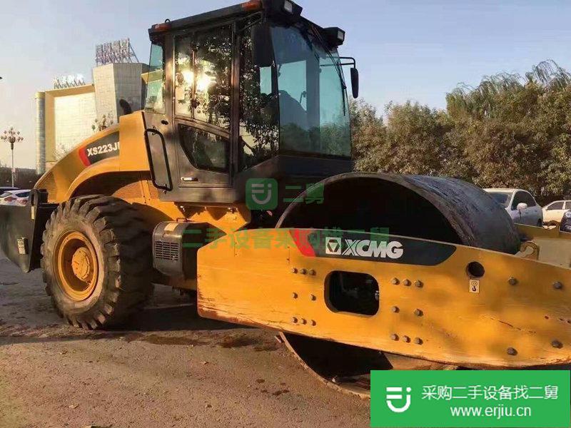 出售壓路機(jī)