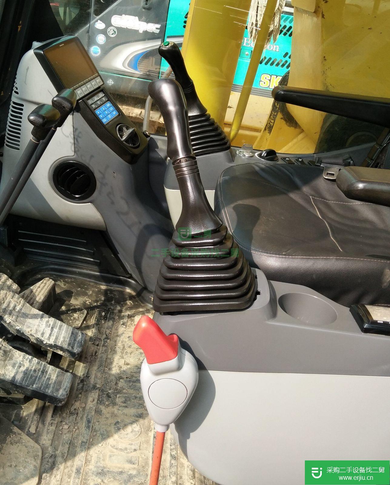 青海出售二手小松 PC240LC-8 挖掘機
