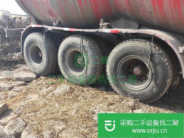 出售15年底68方水泥罐車一臺
