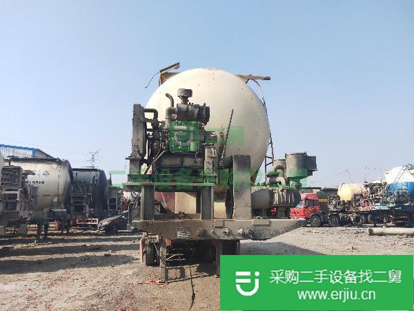 出售15年底68方水泥罐車一臺