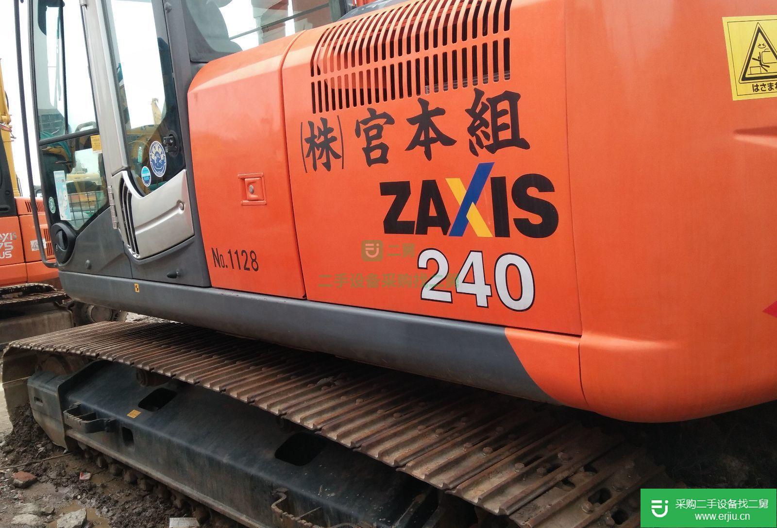 西藏出售二手日立 ZX240-3G 挖掘機