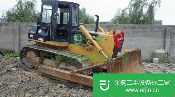 出售推土機