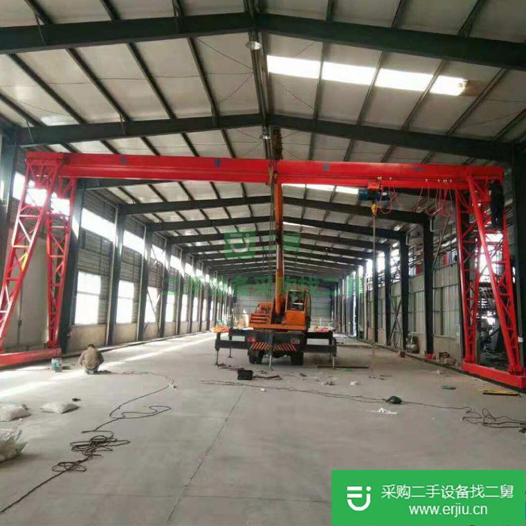 出售起重機
