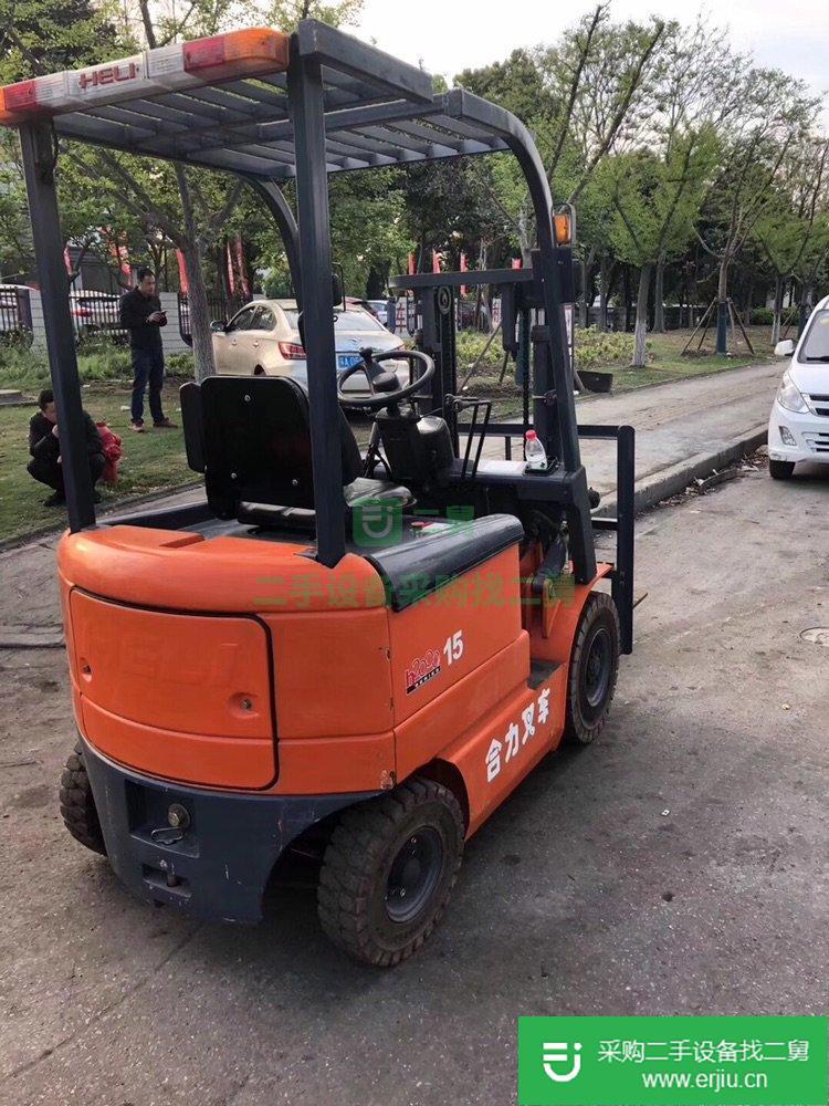 出售二手合力1.5噸九成新電動叉車