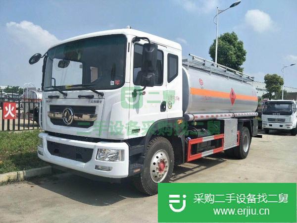 出售二手5噸加油車