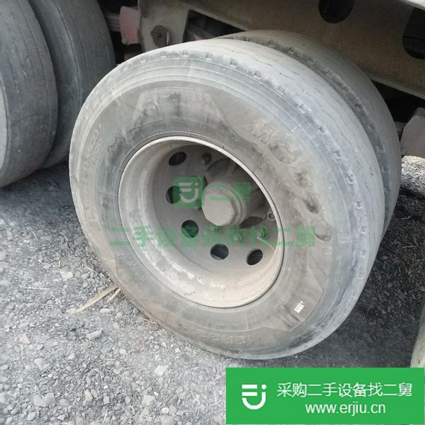 出售二手粉粒物料運輸車