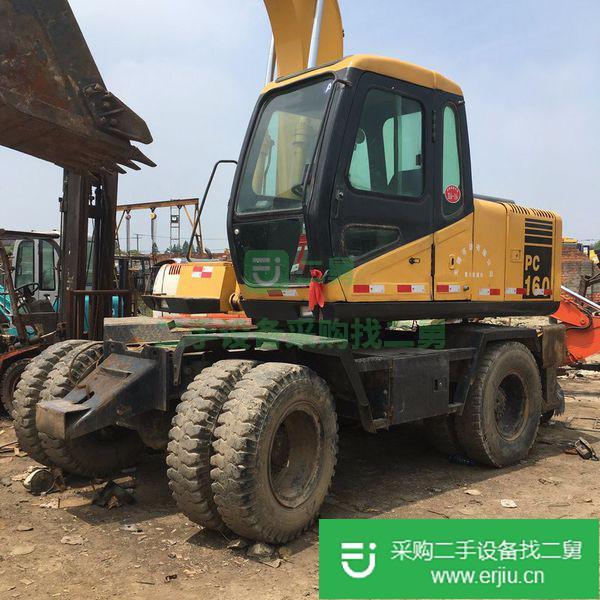 九成新13挖掘機出售