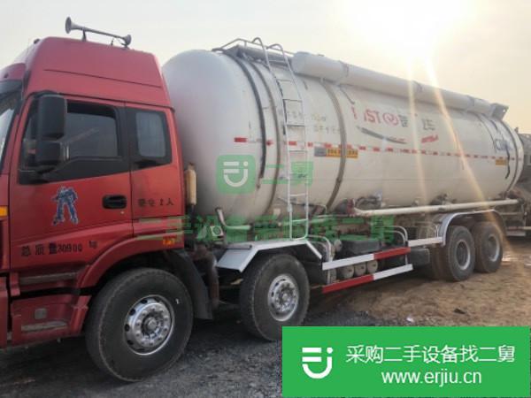出售15年歐曼散裝水泥罐車