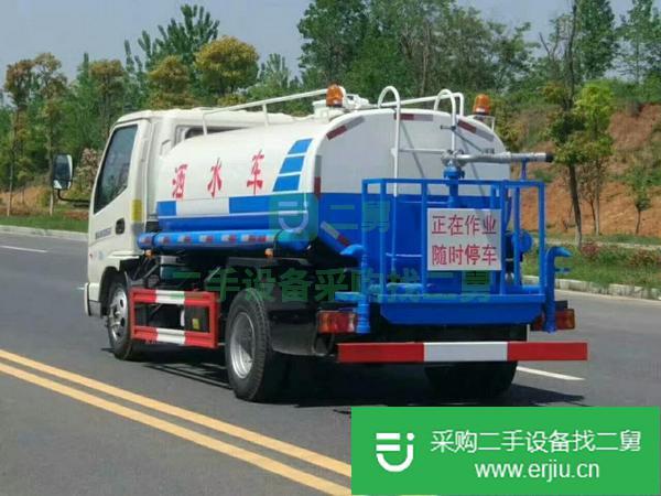 出售灑水車