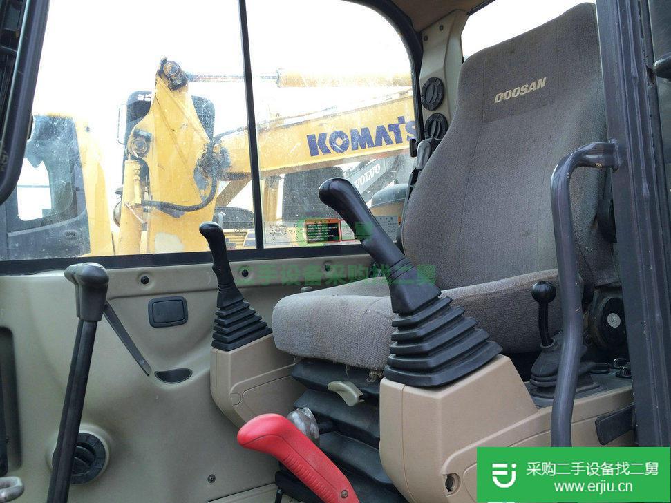 斗山 DH60-7 挖掘機(jī) (原版原樣斗山60急轉(zhuǎn))