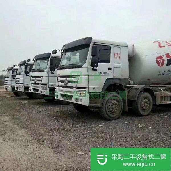 出售14年到18年豪沃國四國五大12方至大20方攪拌罐車
