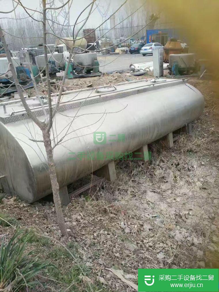 出售二手不銹鋼汽車運轉奶罐帶制冷