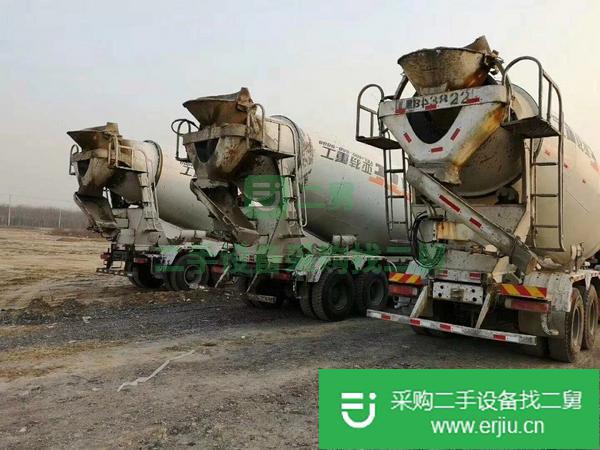 出售14年到18年豪沃國四國五大12方至大20方攪拌罐車