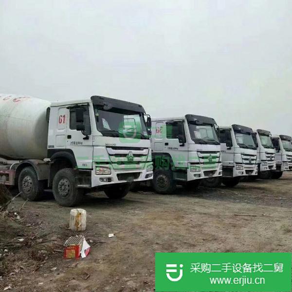 出售14年到18年豪沃國四國五大12方至大20方攪拌罐車