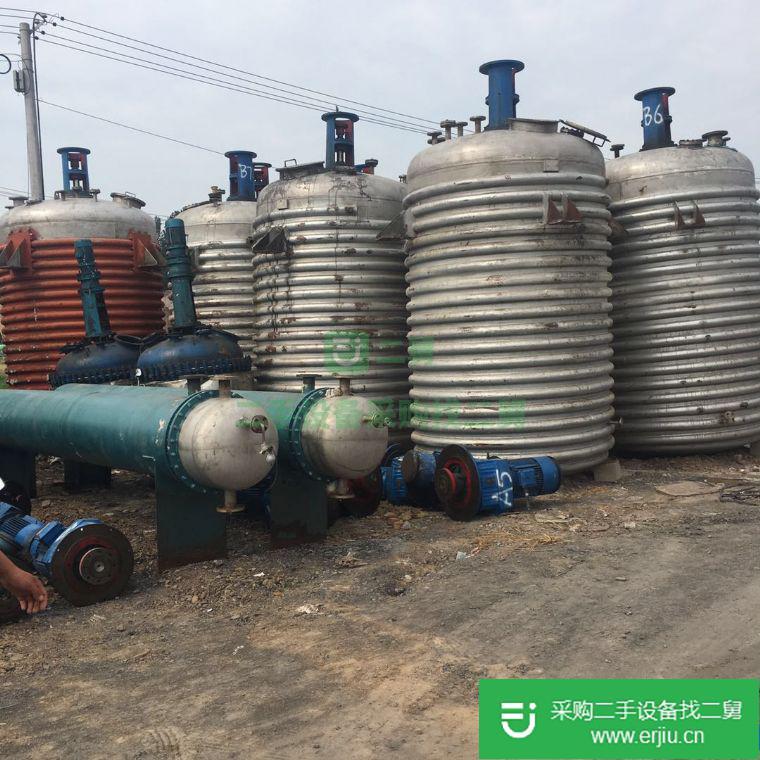 出售二手九成新的太極搪瓷反應釜6200T/H
