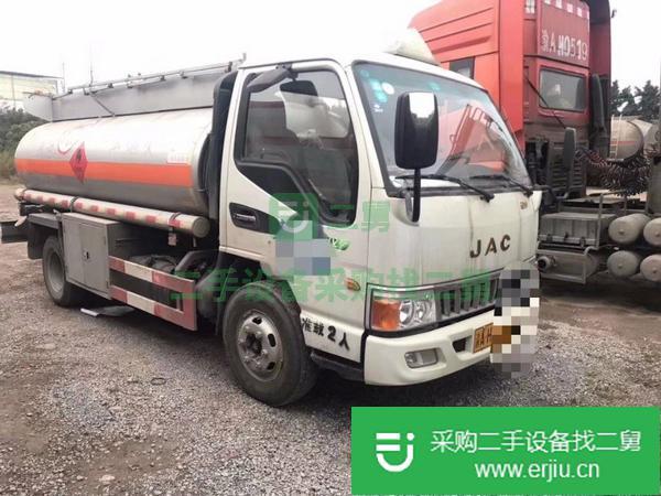 出售二手油罐車