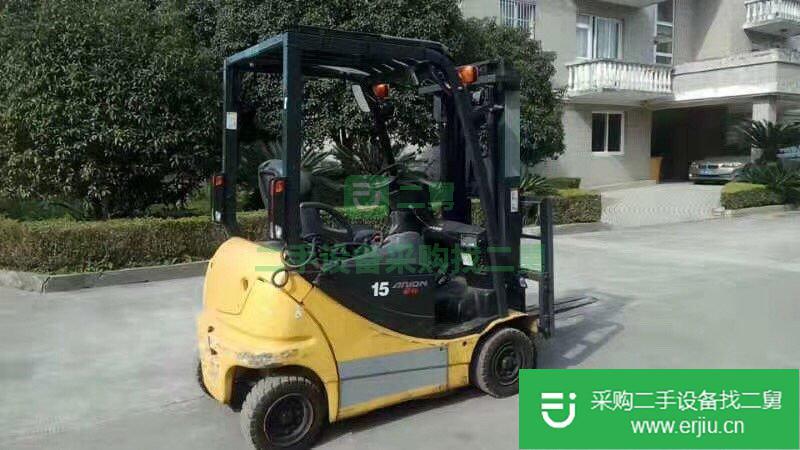 出售二手日本原裝進口小松1.5噸電動叉車