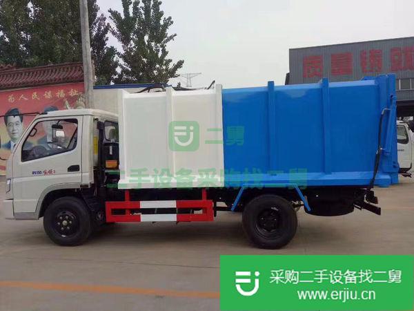 出售二手中聯(lián)環(huán)衛(wèi)垃圾車