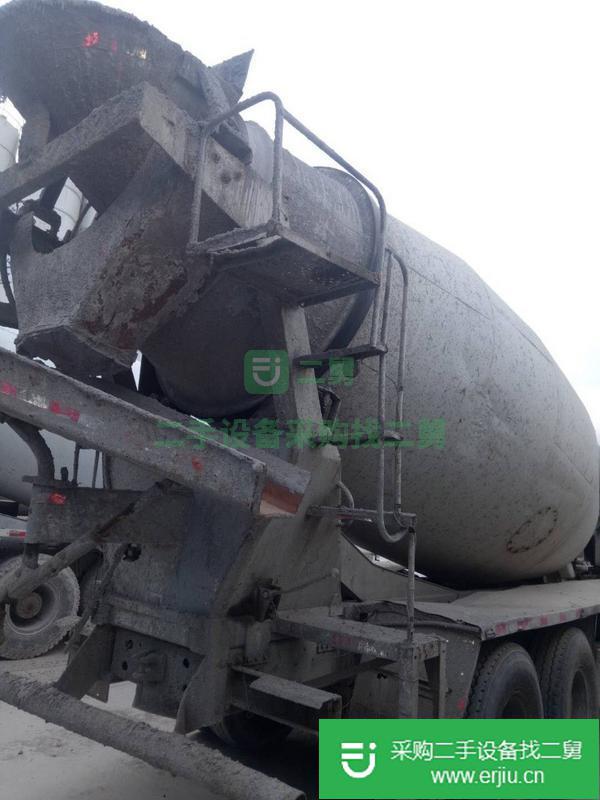 出售二手重汽豪沃大12方攪拌罐車
