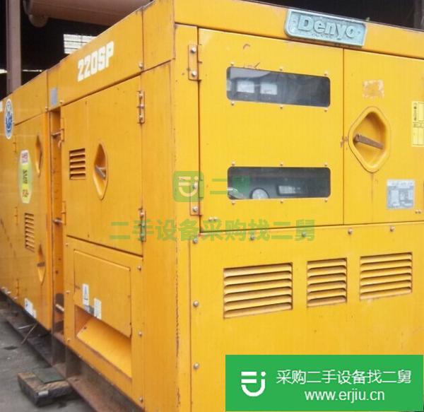 出售小松防音箱150KW二手發電機