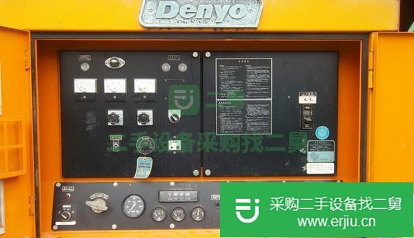 出售小松防音箱150KW二手發電機