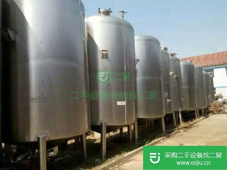 出售二手100立方米不銹鋼儲(chǔ)罐