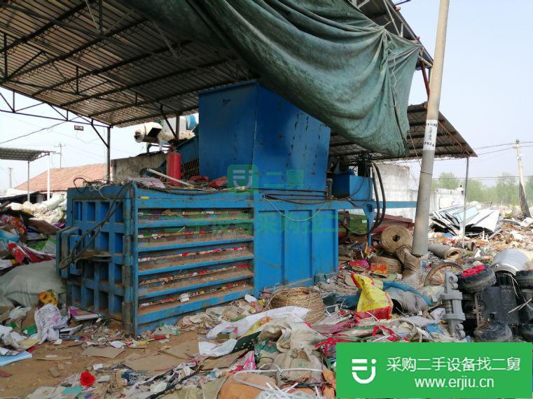 出售二手200型帶門打包機(jī)