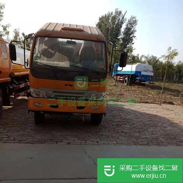出售二手大中小型灑水車, 5到40噸灑水車