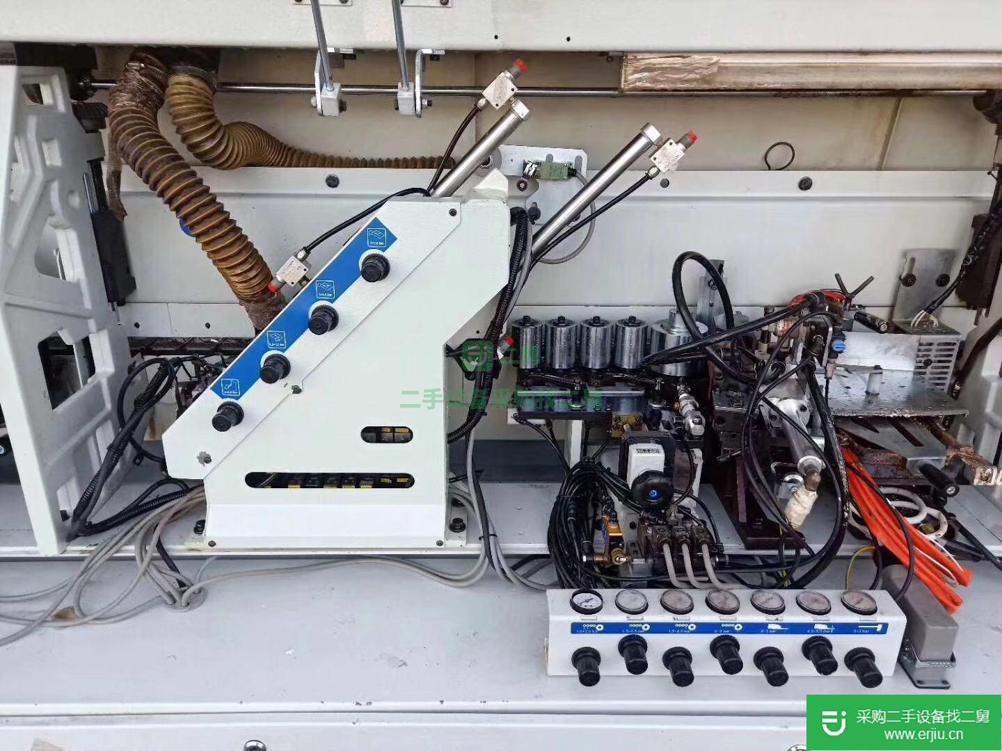 出售二手比亞斯帶跟蹤預銑封邊機