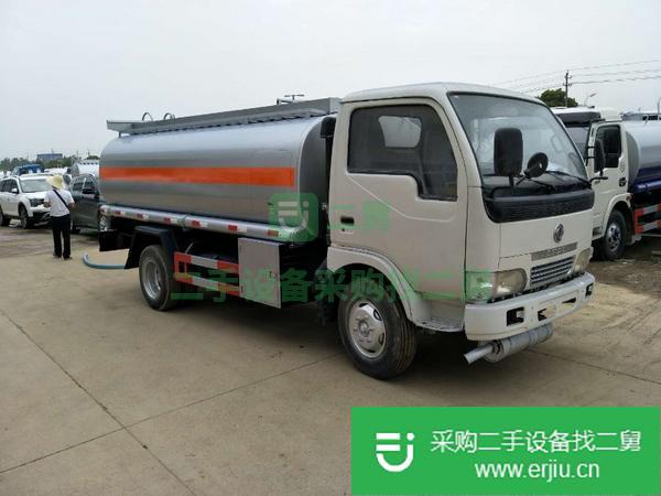 出售二手油罐車