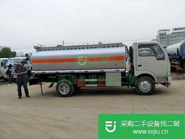 出售二手油罐車