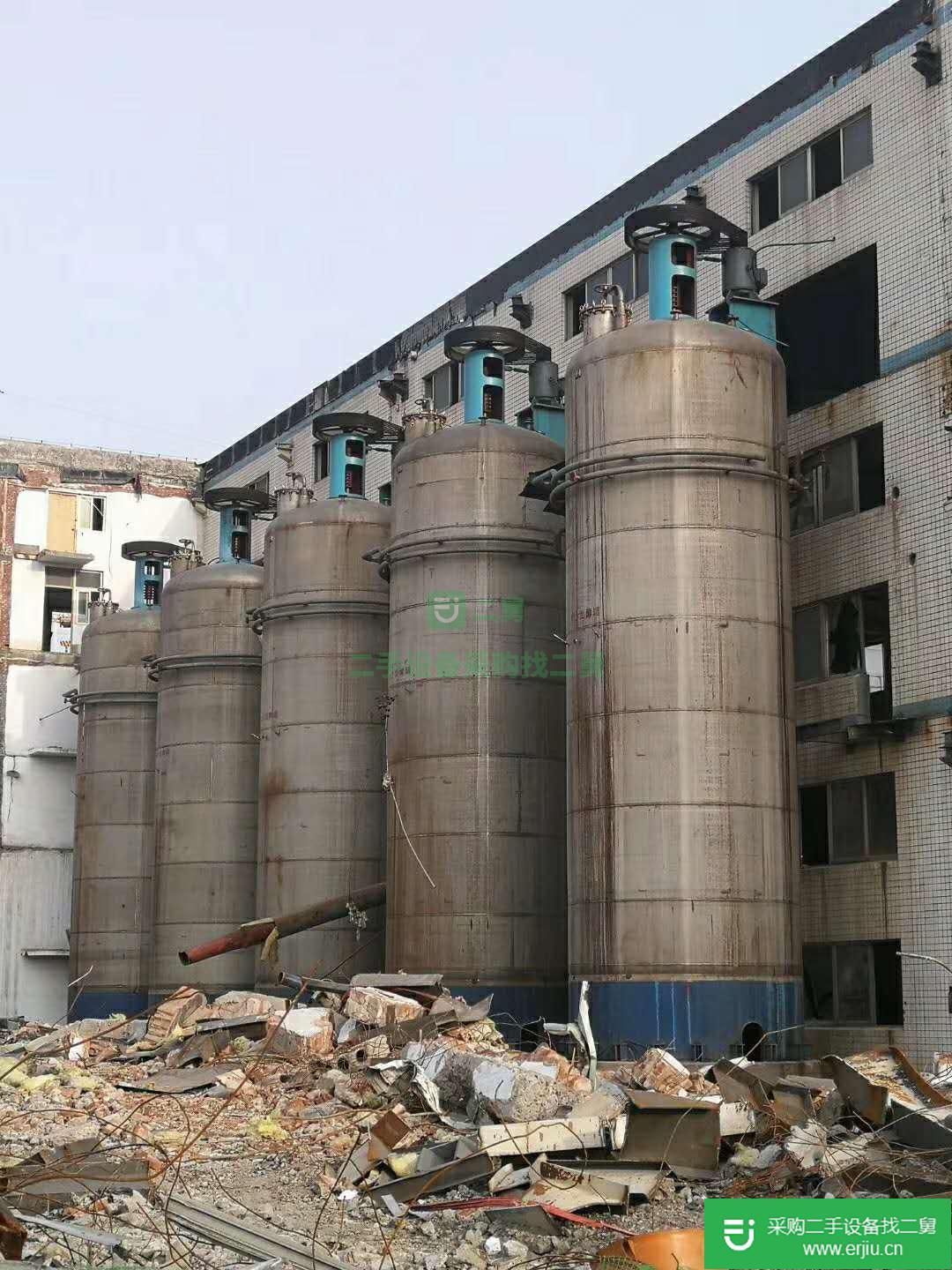 出售二手120立方不銹鋼發(fā)酵罐