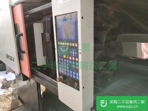 出售鎮雄EM120v注塑機