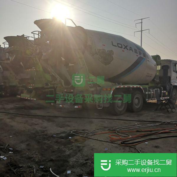 出售二手國五排放豪沃攪拌車后八輪12方