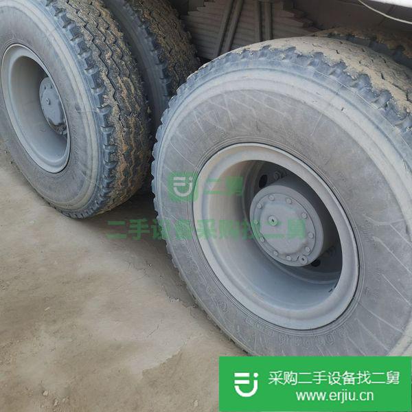 出售二手國五排放豪沃攪拌車后八輪12方