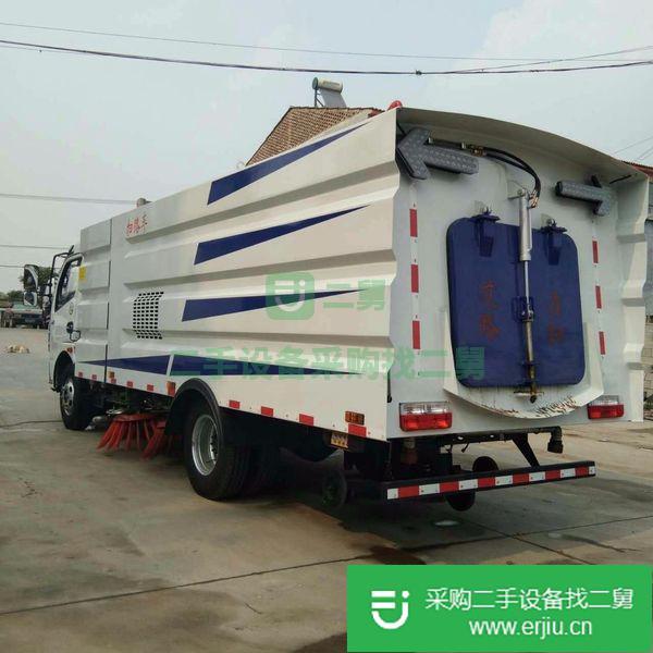 出售小型掃路車 全手續(xù)掃路車 大品牌掃路車