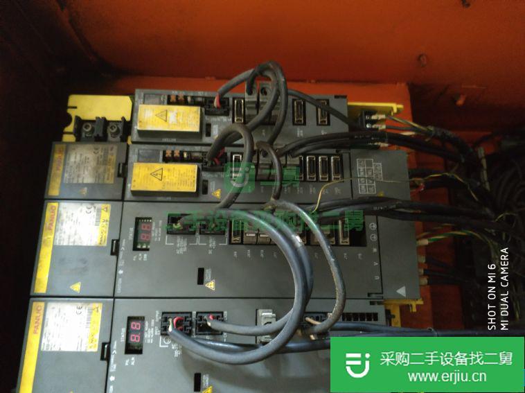 出售二手臺中精機V8加工中心