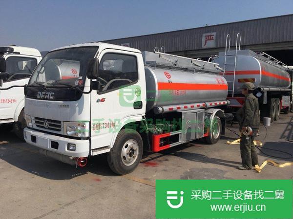 出售二手東風5噸油罐車