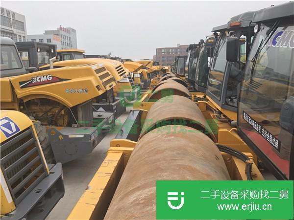出售九成新徐工/柳工/龍工20噸/22噸振動壓路機